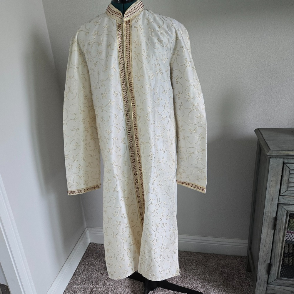 Shahi Poshakh Mens Kurta / Sherwani Sz 42 Ivory with Gold Embroidery Red Beads